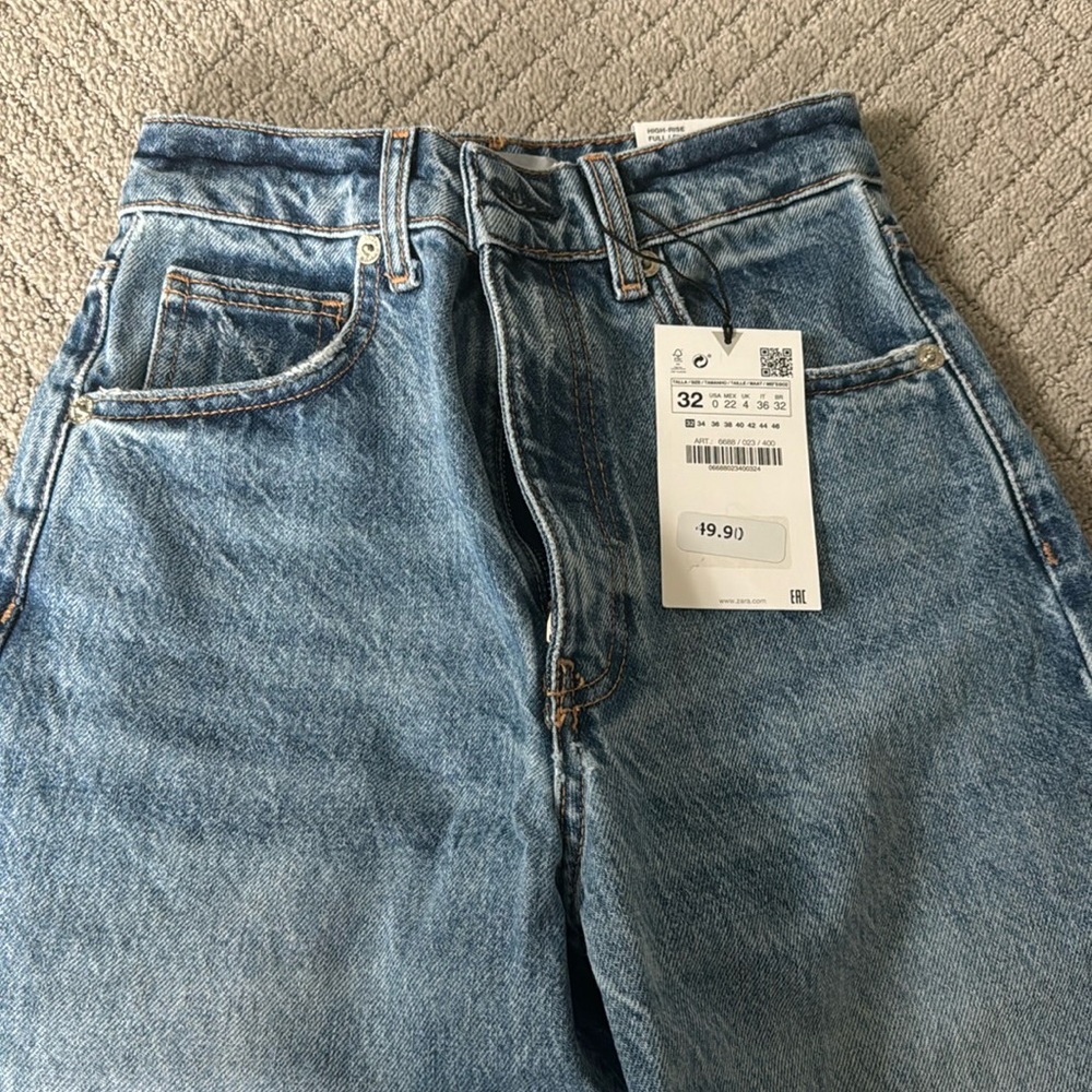 New Zara jeans never worn tags still on